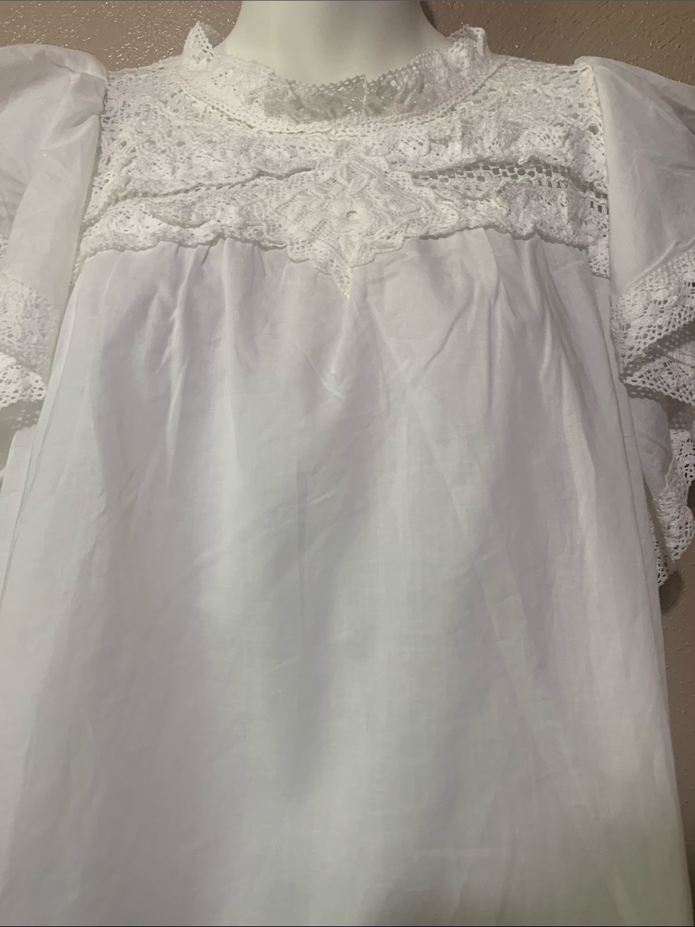 Anthropologie Calligraphie size M White Lace Yoke Flutter Sleeve Top NWT - Picture 3 of 6